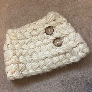 Super unique Anthro cowlneck scarf ✨